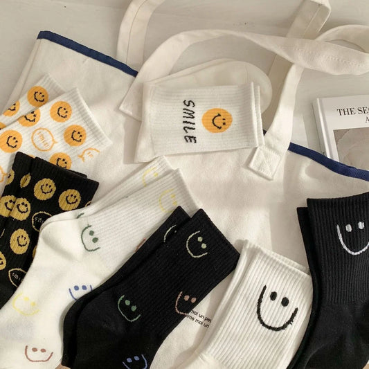 Smile Socks – Spread Good Vibes